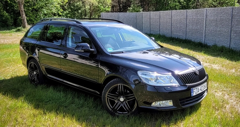 Skoda Octavia cena 37200 przebieg: 124999, rok produkcji 2012 z Jasień małe 211